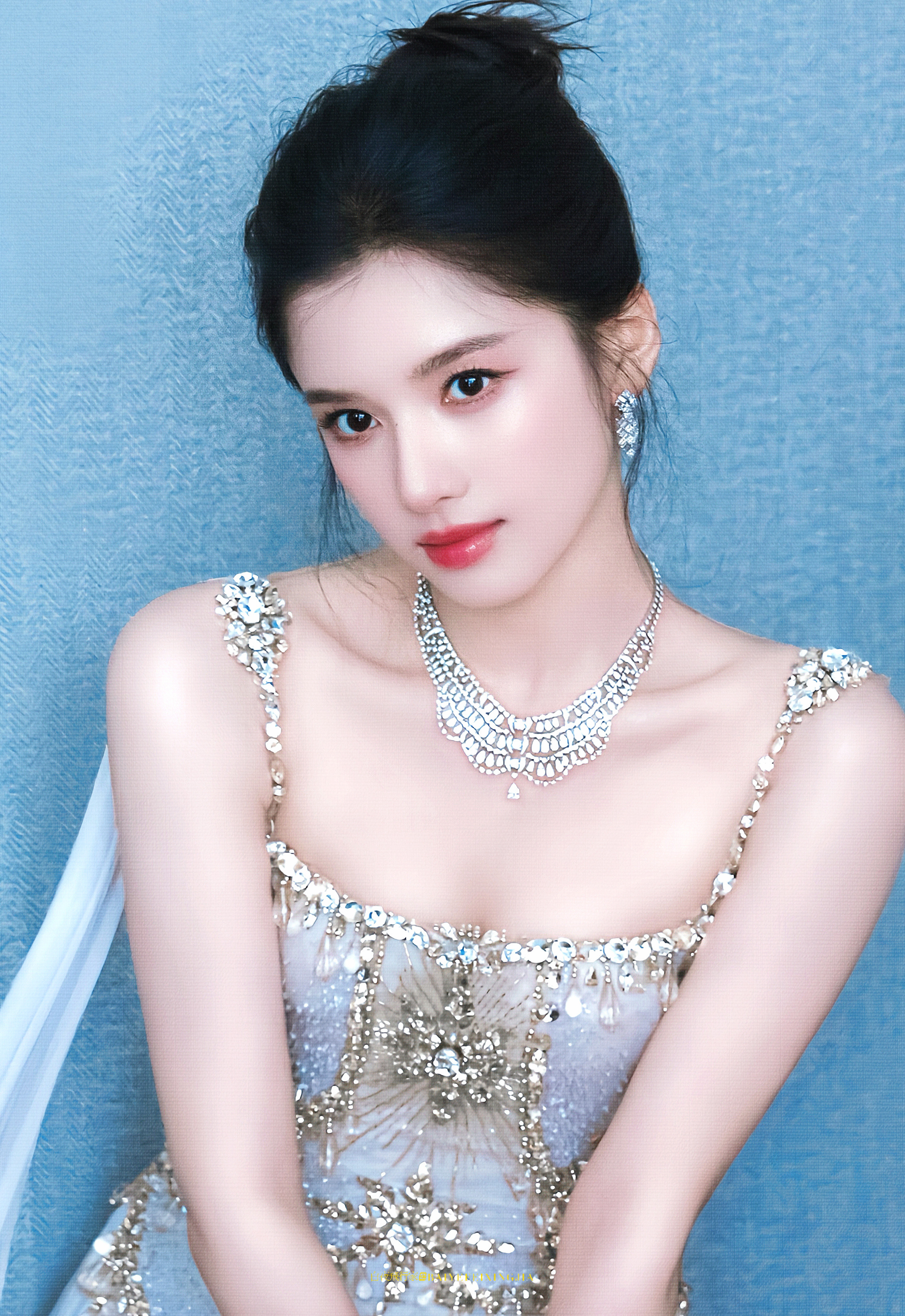 张婧仪🩵清爽的冰蓝色