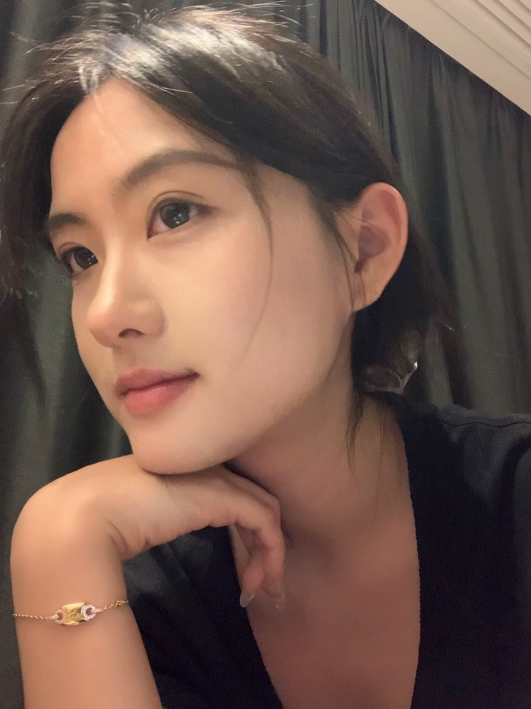 减肥太辛苦了爱吃的小女孩碎了​​​