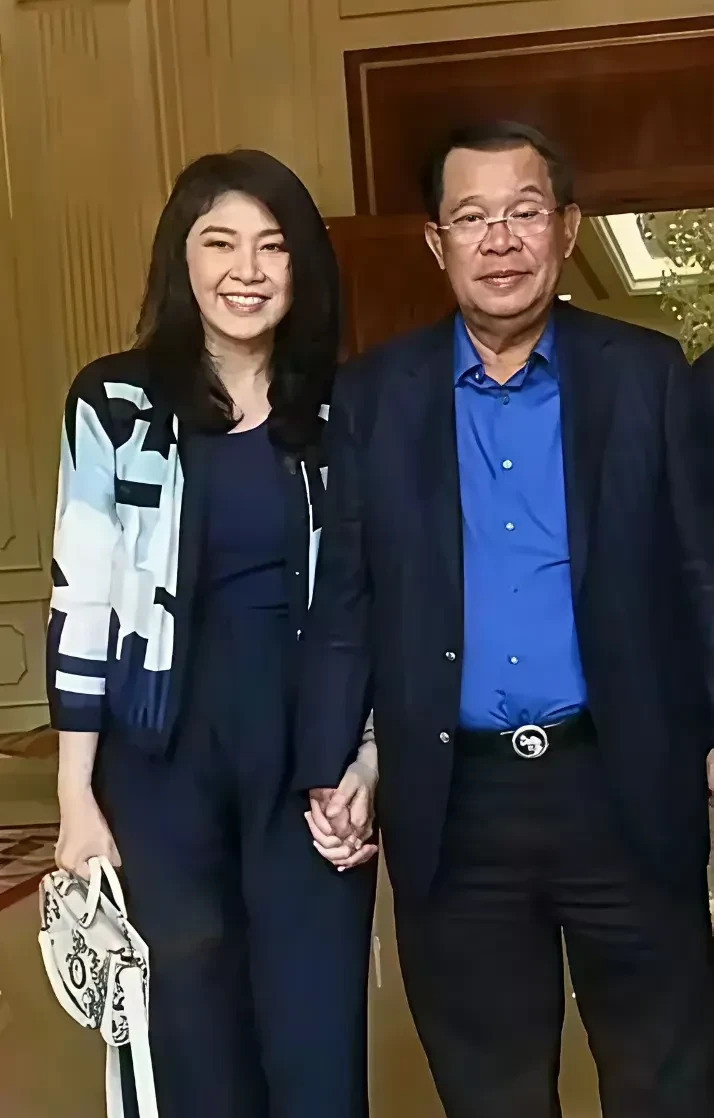 洪森见英拉真高兴，关系不一般啥？洪森见到英拉乐开了花！这