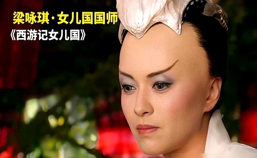 八年后于正一篇长文，才让大伙反应过来：原来这八年，全骂错了人。当年杨蓉被换角前一个月，于正还在嘴硬说
