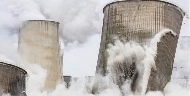 匪夷所思！德国居然把国内最大的核电站给炸了。就在三天前，随着震天动地的爆破声，