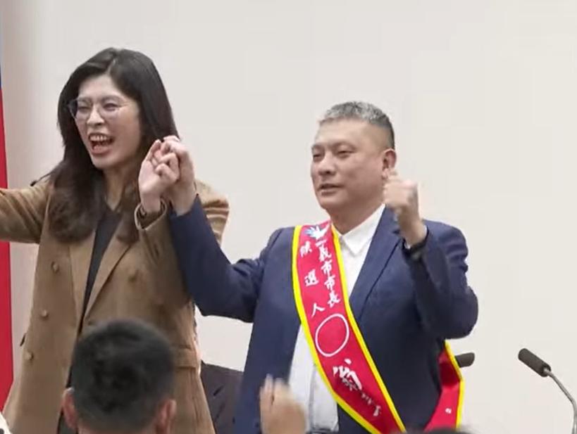 国民党提名翁寿良参选嘉义市长在提名翁寿良参选嘉义市后，国民党预定于13日与民