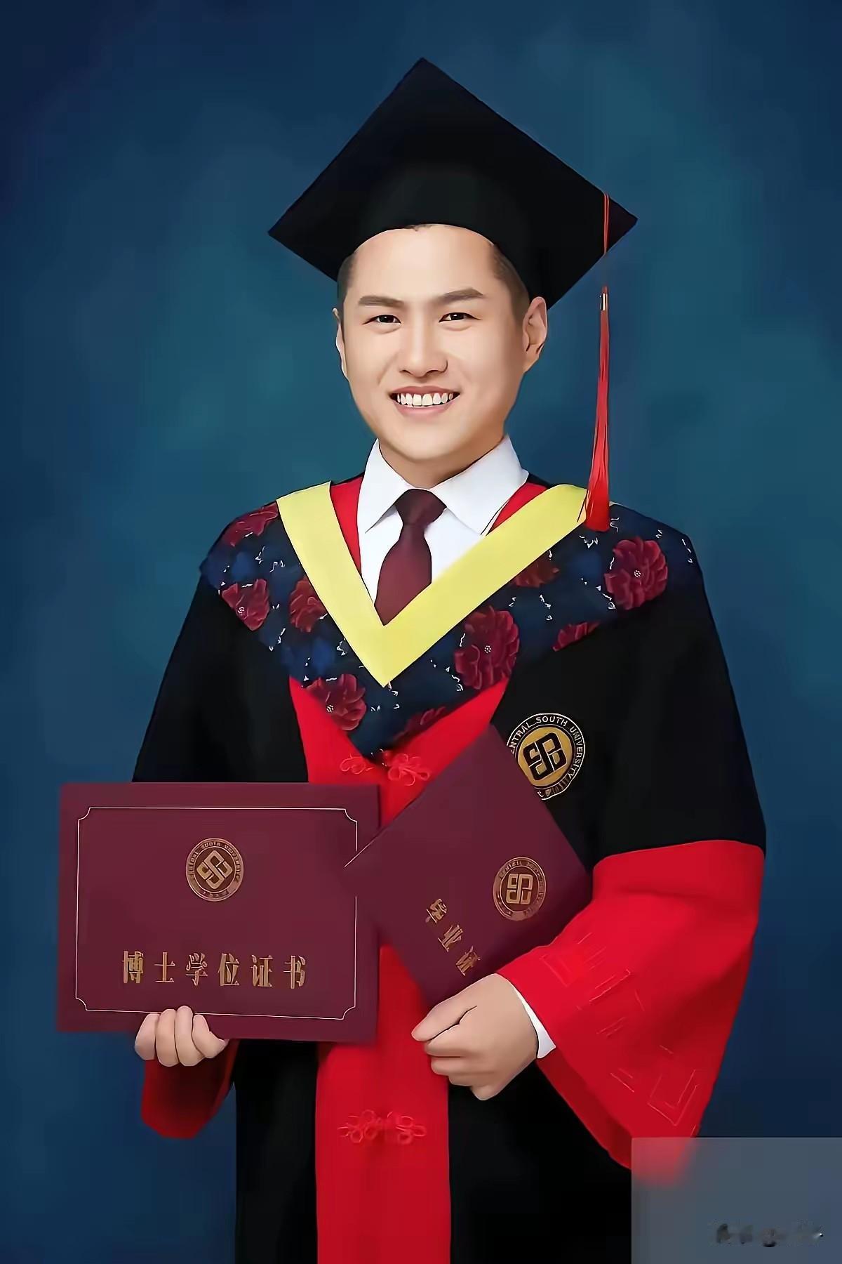 半生血汗供出博士后，亲生母亲却无人赡养。浙江金华这桩家事，越看越让人心里堵得慌