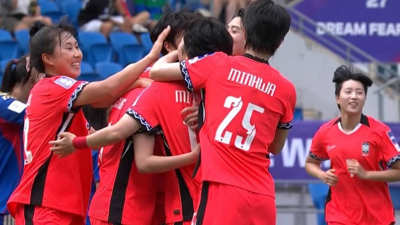 女足亚洲杯诞生首支两连胜球队！韩国女足3-0横扫，位列小组头名！北京时间3