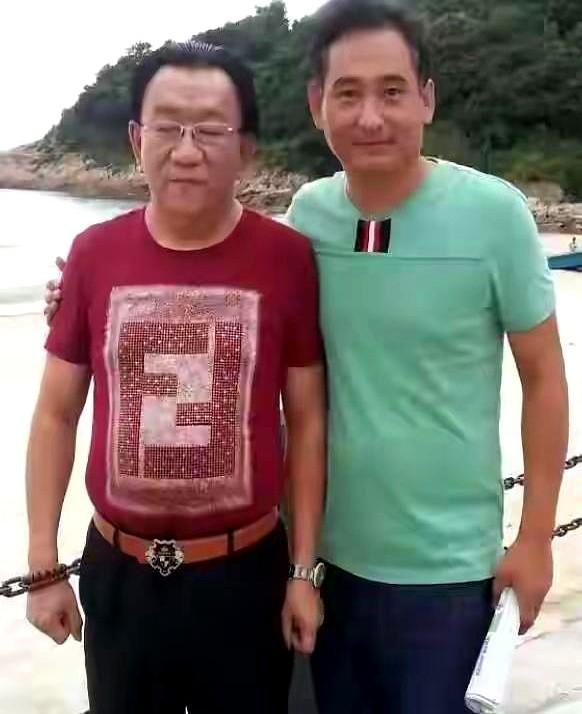 相声圈的瓜，比作品本身还有看头。7月杨五的言论风波才平息，最近侯二和雷子师徒