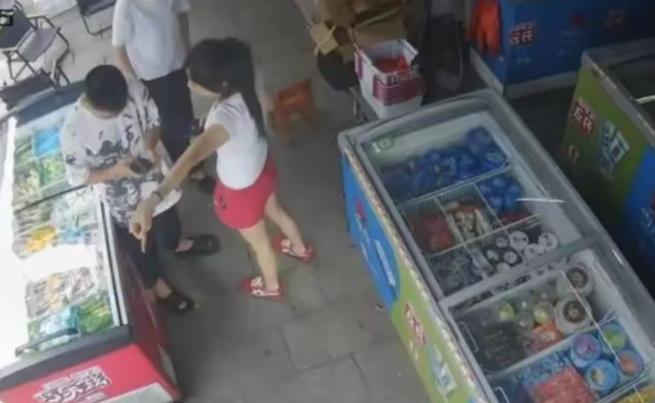 “后背发凉！”湖南沅江，一男子见有人喝酒开车，心里不踏实，掏出手机报了警，结果，