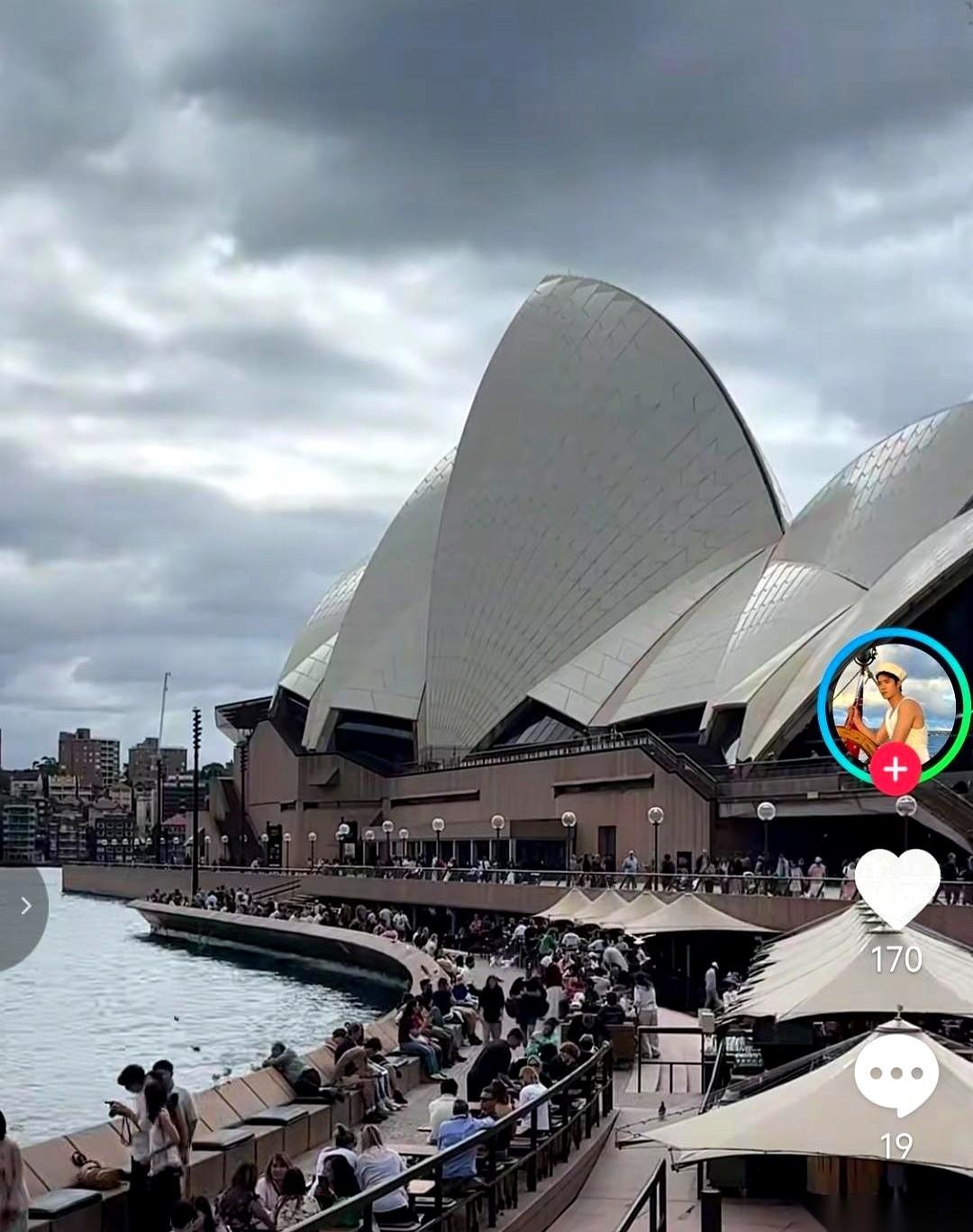 “悉尼歌剧院，一秒幻灭！”这句话，那些去过的人，嘴比蚌还紧。从小到大，所有人都