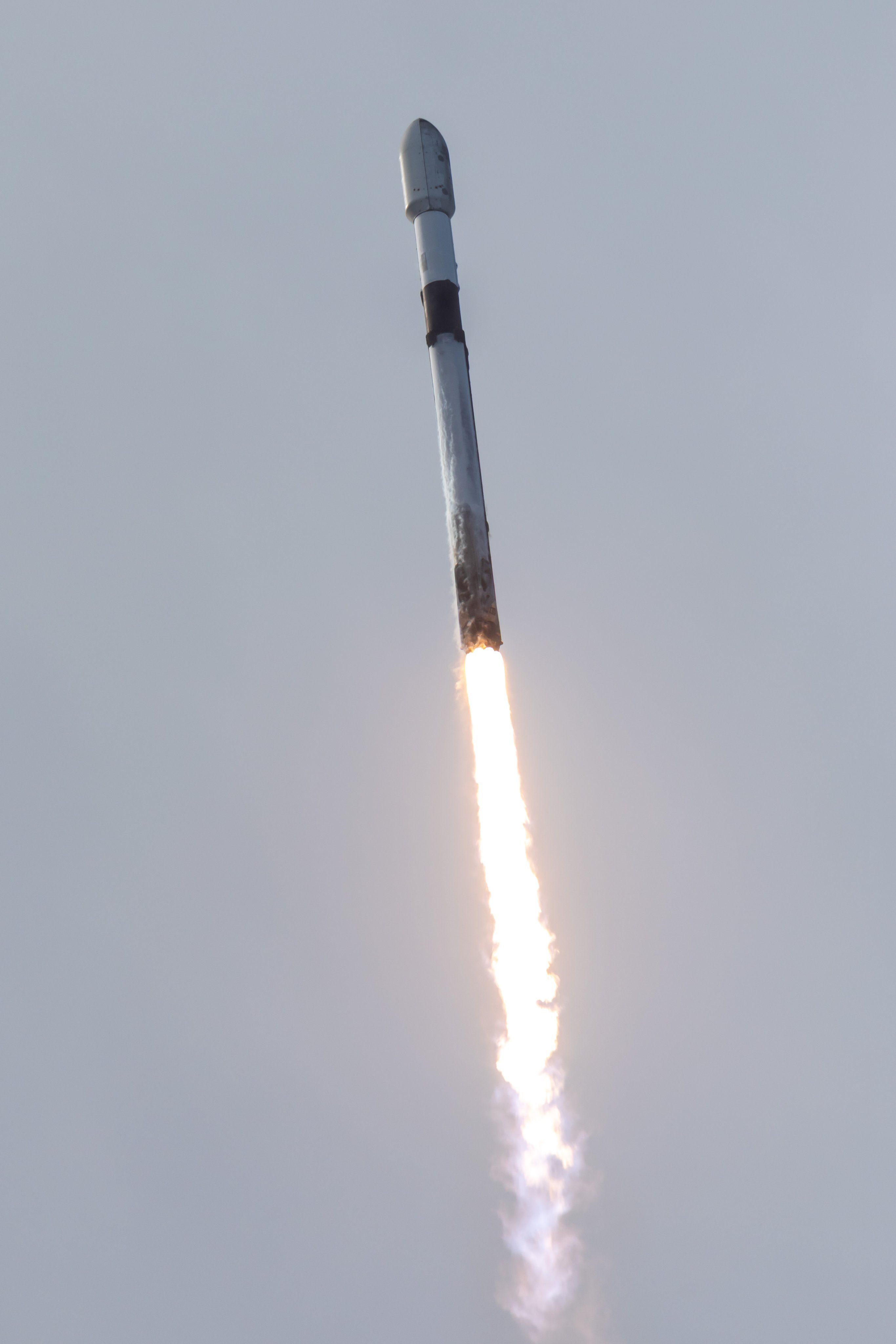 今天01:11，SpaceX在范登堡太空军基地SLC-4E，使用Falcon9