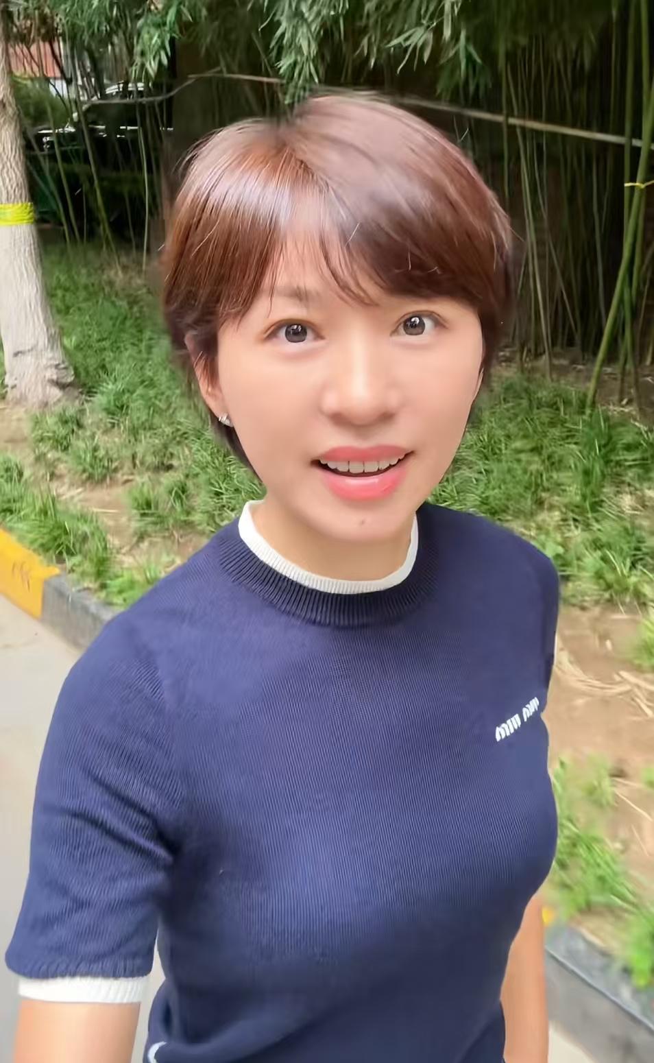 终于明白欧阳夏丹为什么不结婚！原因很简单，不是没人喜欢她，而是她今年48岁，就已
