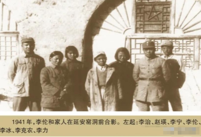 1950年，三野副司令粟裕进京公干，偶遇情报部部长李克农。李部长跑着上前，问：“