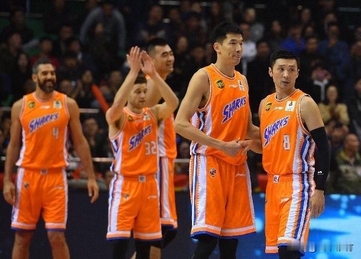 CBA季后赛争冠分析：上海大热、广厦最稳、北京搅局综合常规赛战绩、阵容深度、