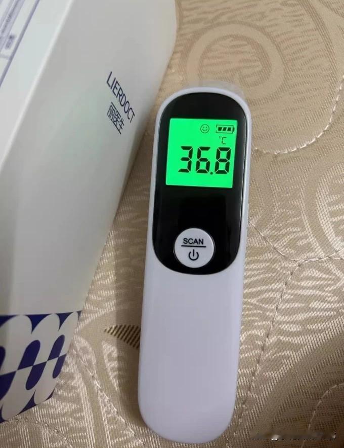 大家发现了没有？近期有不少市民在囤积水银体温计。我打电话询问了在医院做医生的同学