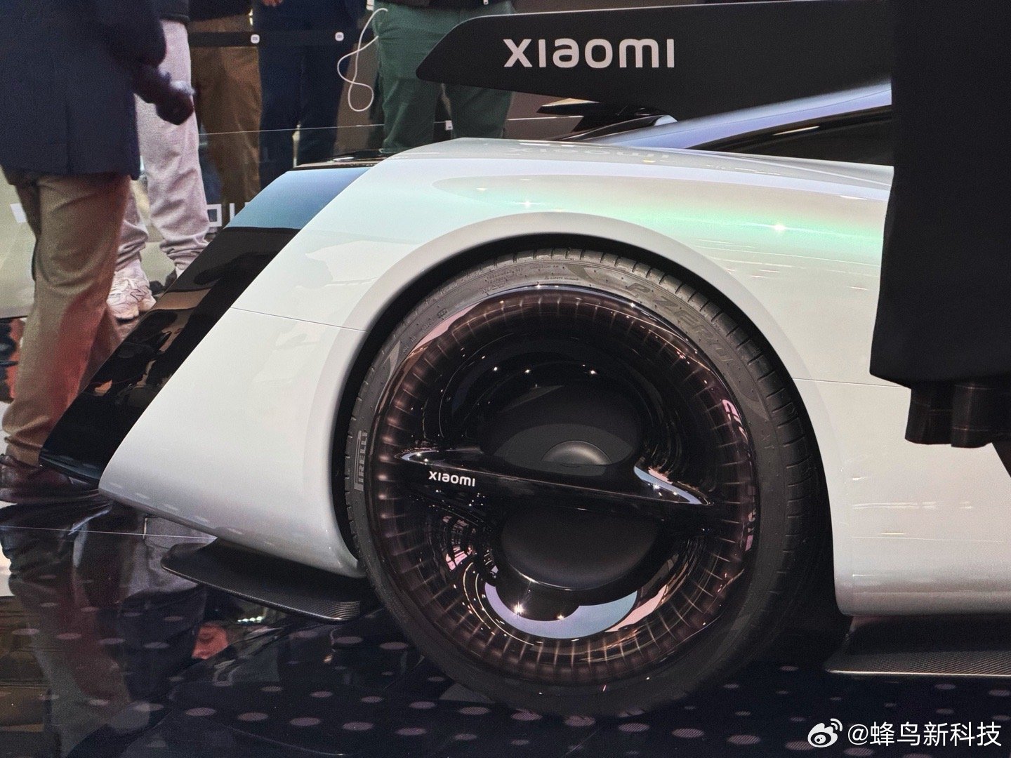小米VisionGT现场实拍，这车还是太帅了，即使看看外面就觉得很不一般👏m