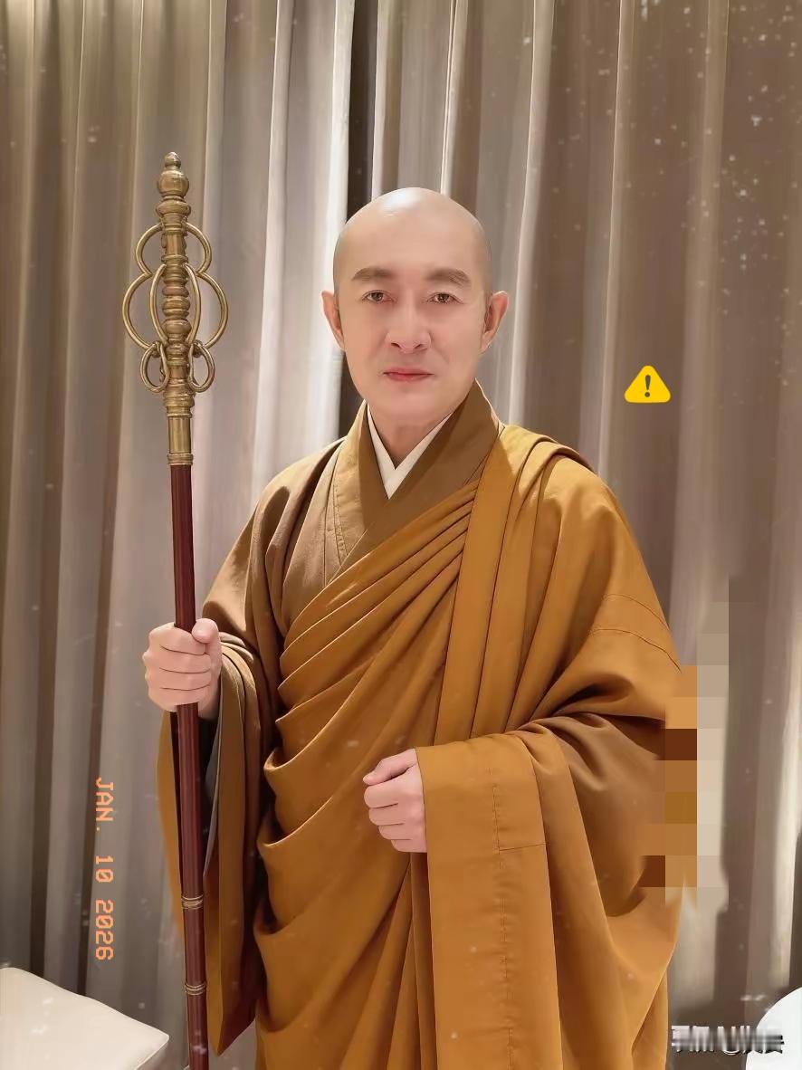 现在的年轻人不看电视，就爱玩手机，看电视的多是中老年人……然而，一到了三节、跨