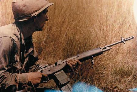 一把步枪，淘汰半个世纪又翻身！M14步枪完成轻武器史上最离谱逆袭。 二战刚