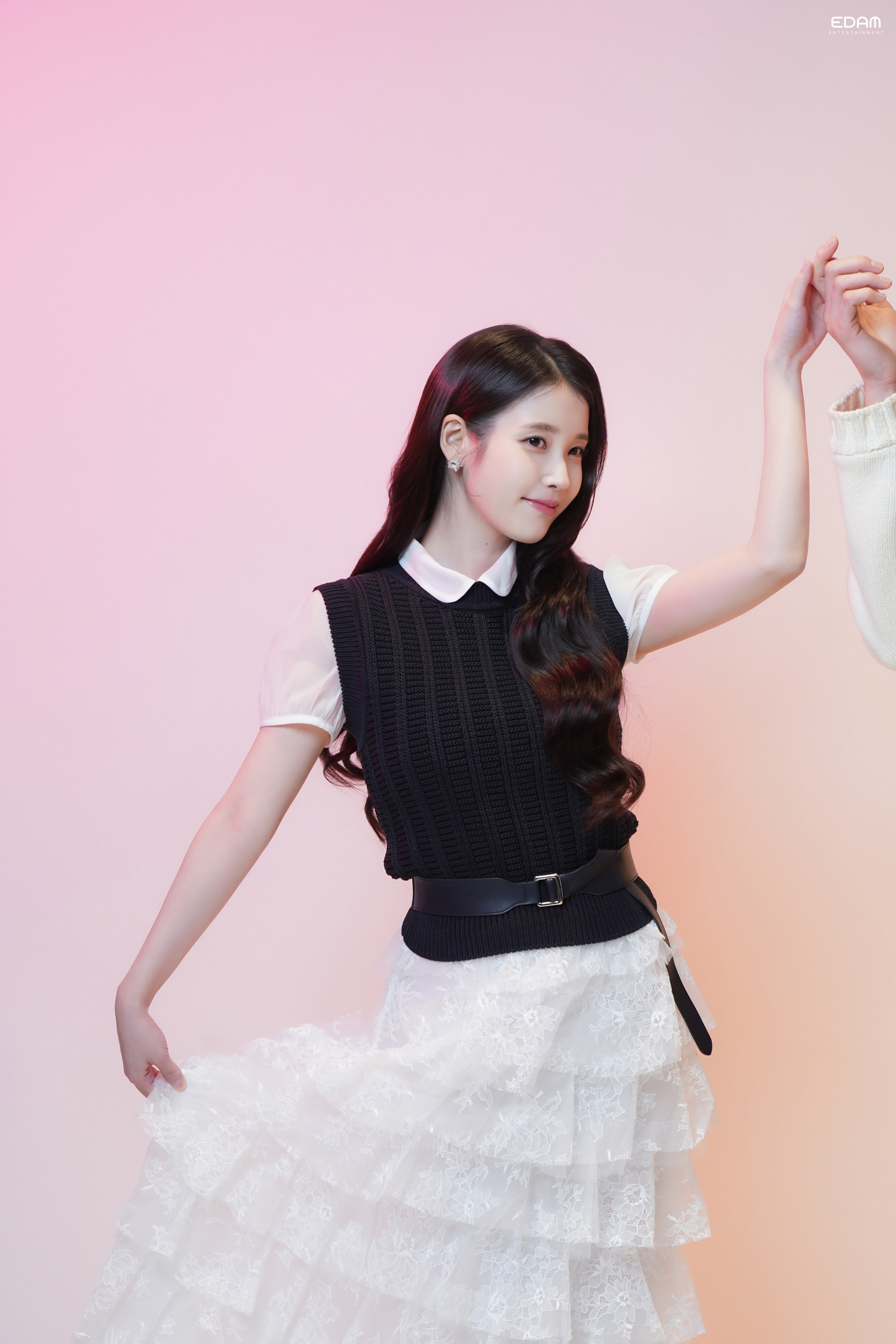 260416IU官方更新花絮图Part.2