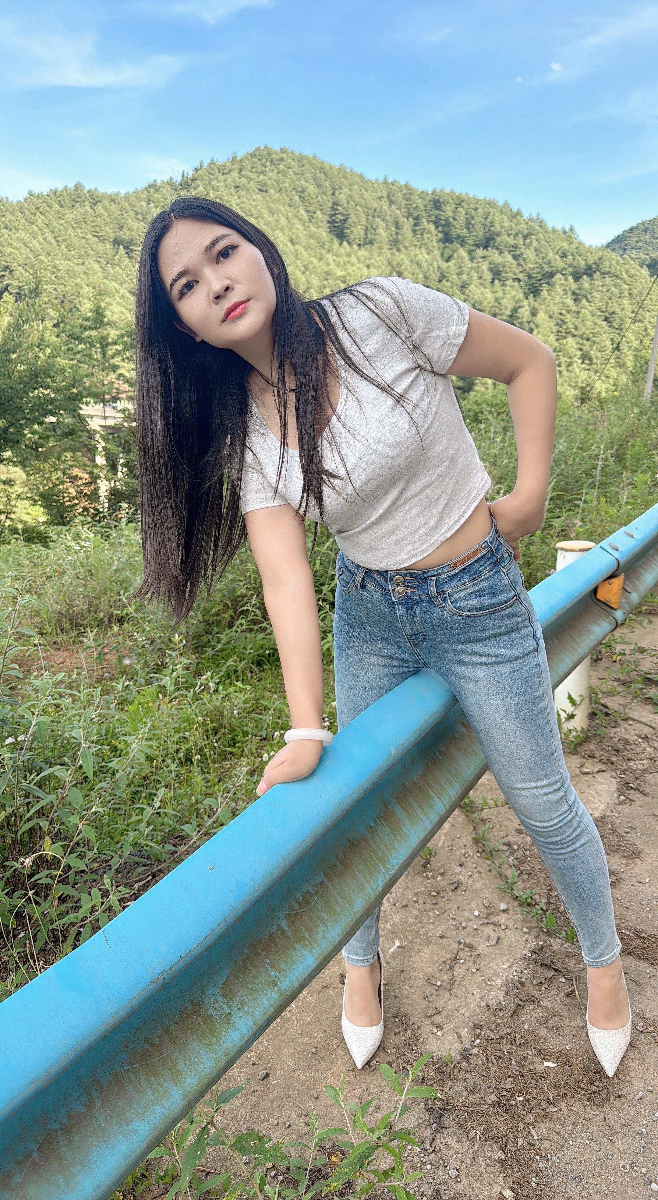 山里姑娘