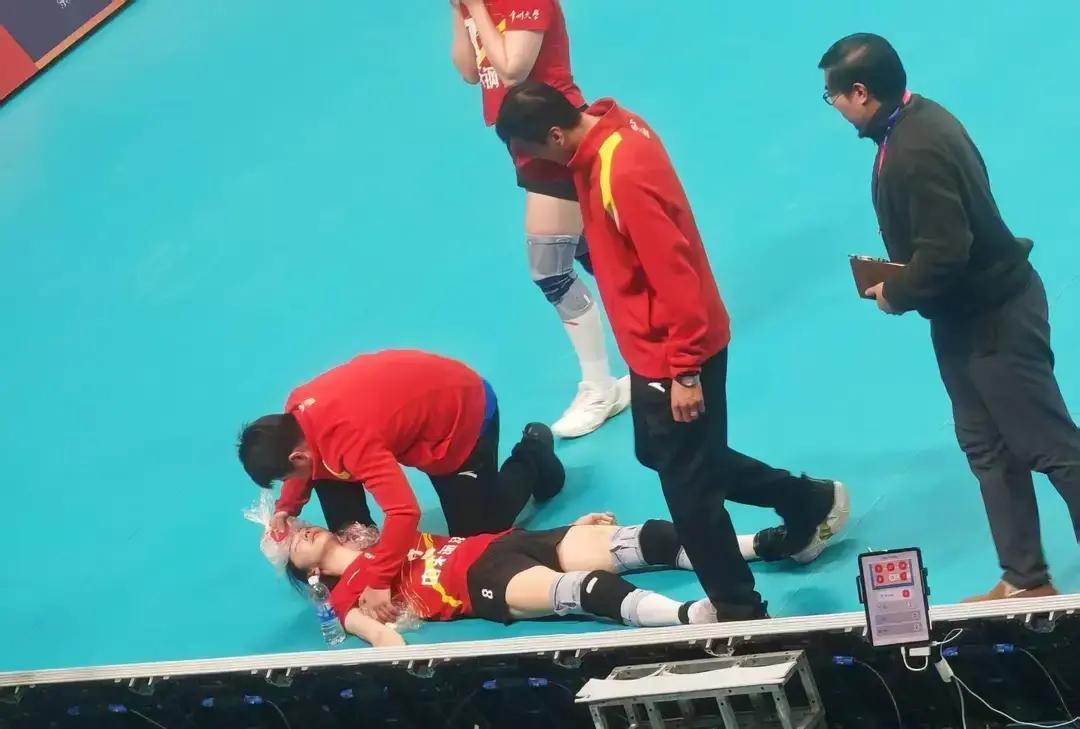 那个让吴梦洁“泡”在冰桶里的比赛日，恰恰是中国体育最科学的时刻。你误解了那