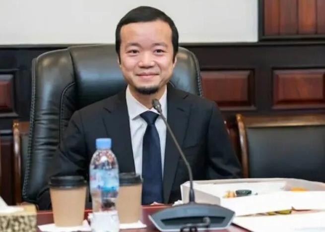 陈志最怕的不是被英美制裁，也不是被全球通缉，最怕的是落入中国同胞受上！英美制