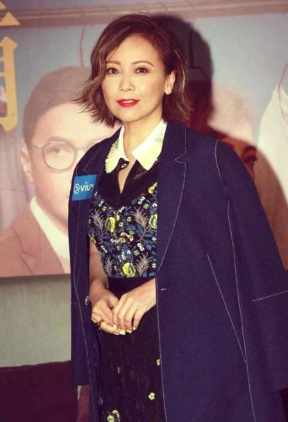 1996年，邓萃雯爱上已婚的江华，不顾江华怀孕的妻子，连续6天在邓萃雯闺房私会，