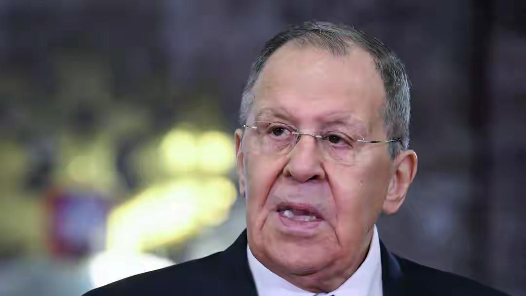 炸锅！俄外长离京，莫斯科放话：等中俄印联手！普京亲自来华谈大事全网沸腾！俄