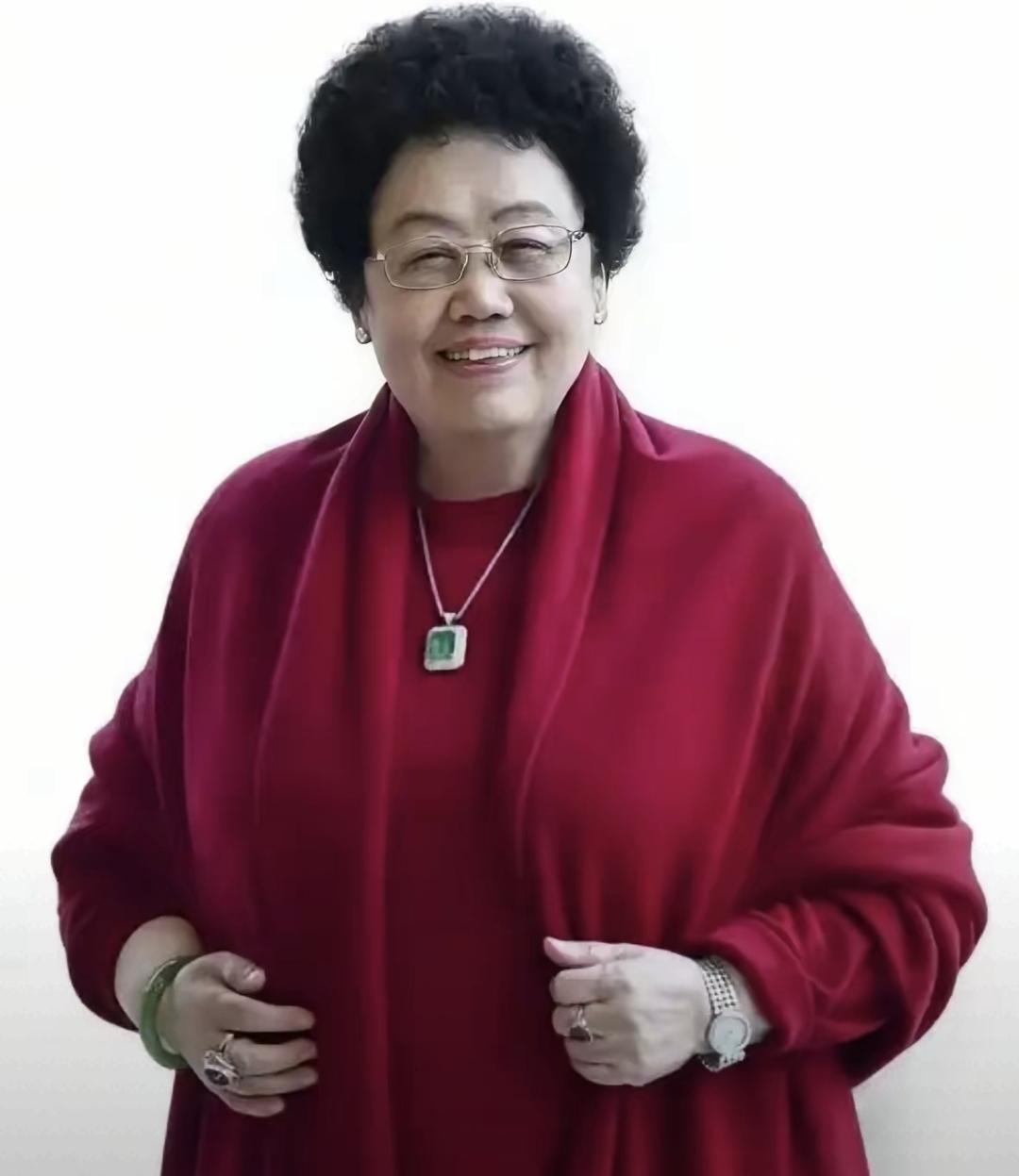 今天刷到好几条说陈丽华女士走了，点开全是没头没尾的截图和AI配音视频。查了新华社