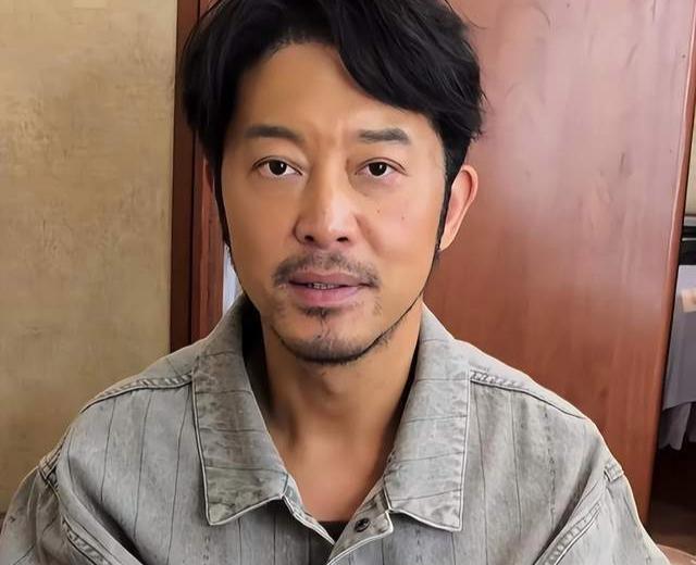演员到中年不适合为了帅而减肥。看了贾冰和沙溢减肥后的样子，感慨万千，如果为了健