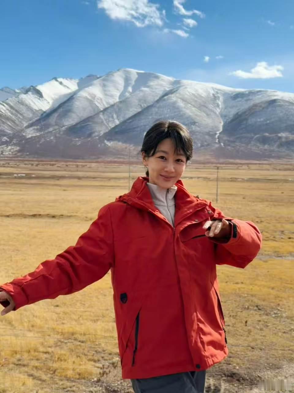 杨紫25年只休息了9天杨紫真劳模内娱劳模天花板✨杨紫25年仅休9天，全年连轴