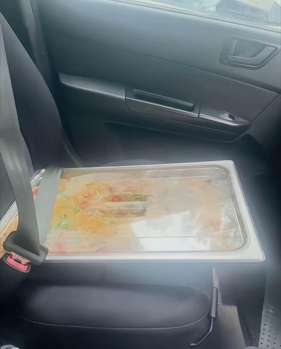 遇事不要慌，先拿出手机发个朋友圈。