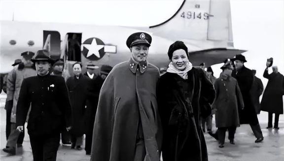 宋美龄一生未生育，这是为何？蒋纬国临终前终于说出实情。宋美龄为什么不给老蒋生孩子