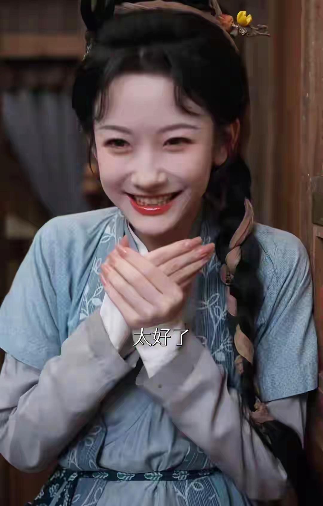 演农妇还美甲？！不知道韩雨彤怎么想的，拍戏这么不注重细节？短剧圈5到7天就完成