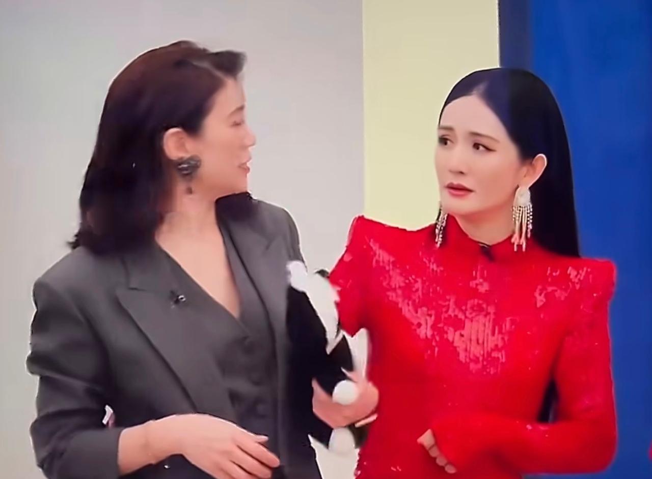 浪姐直播怎么都在骂谢娜，要我说这没有谢娜控场这直播气氛都起不来谢娜拉