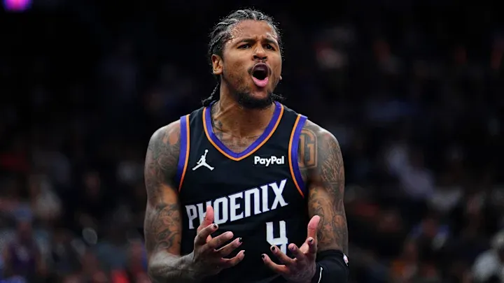 NBA常规赛，太阳131-105大胜灰熊。此役，杰伦-格林出战24分钟，18