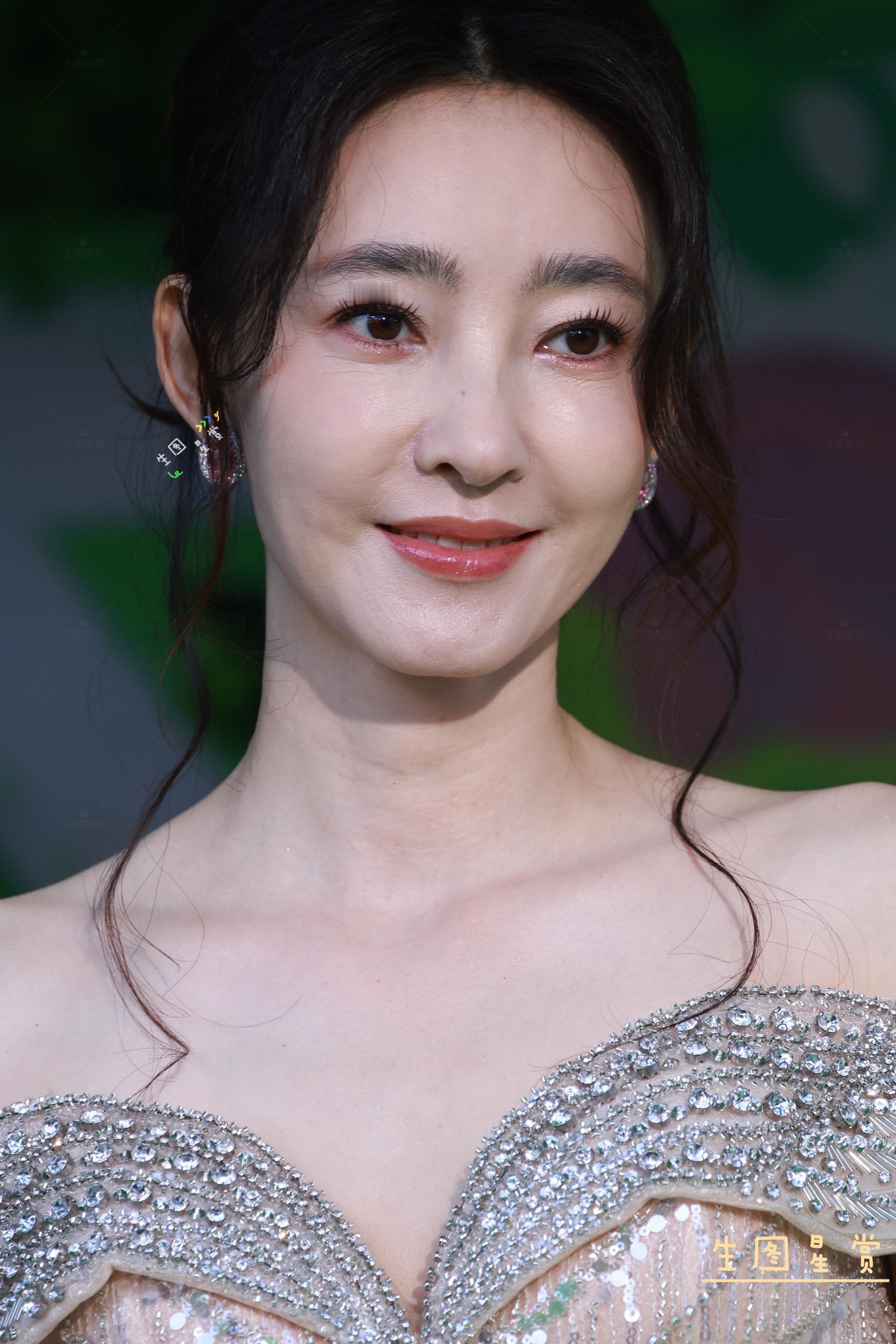 王丽坤厦门代言人影响力盛典优雅女神美出新高度王丽坤