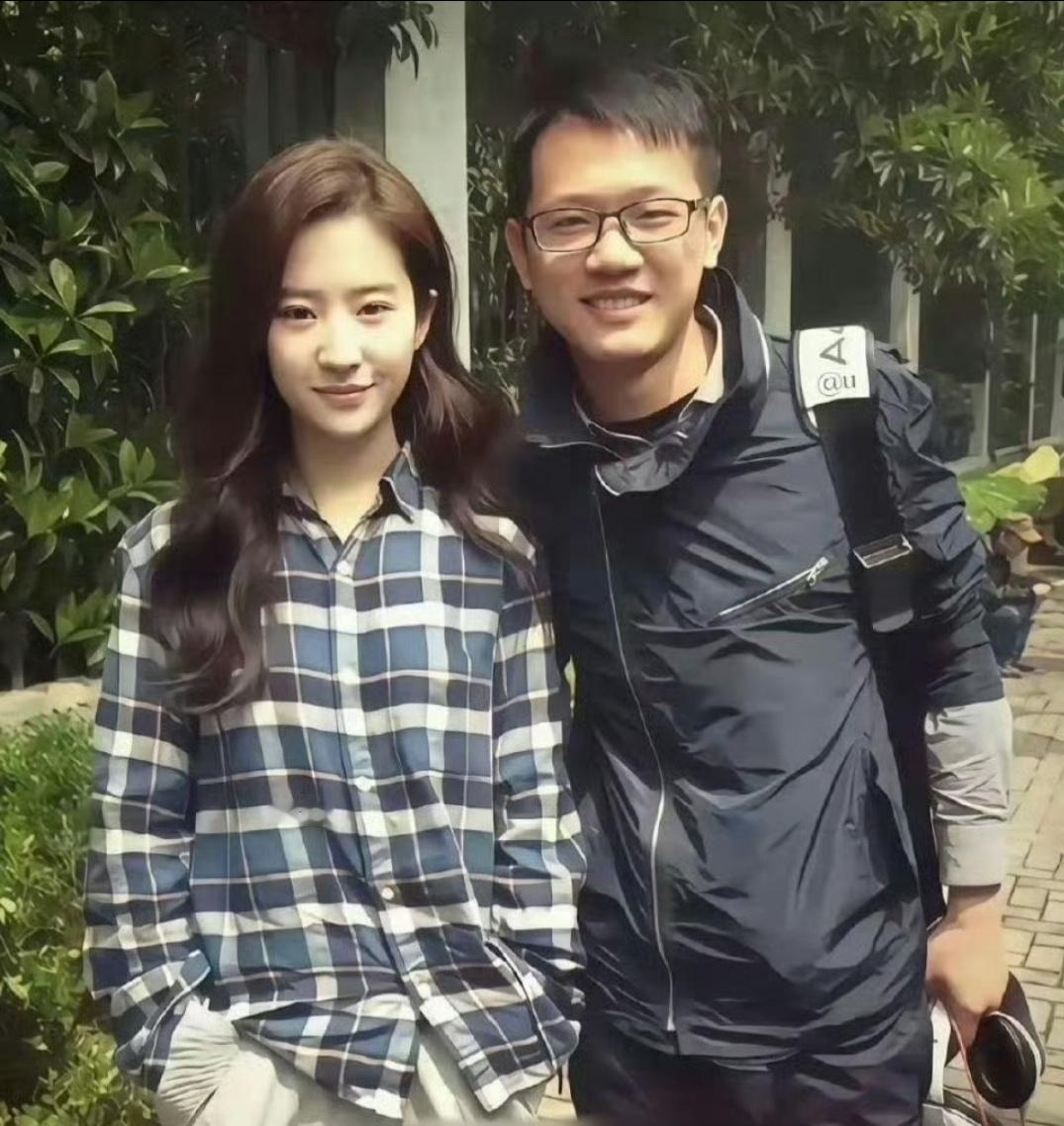 两张图告诉你高奢为什么选择刘亦菲​​​