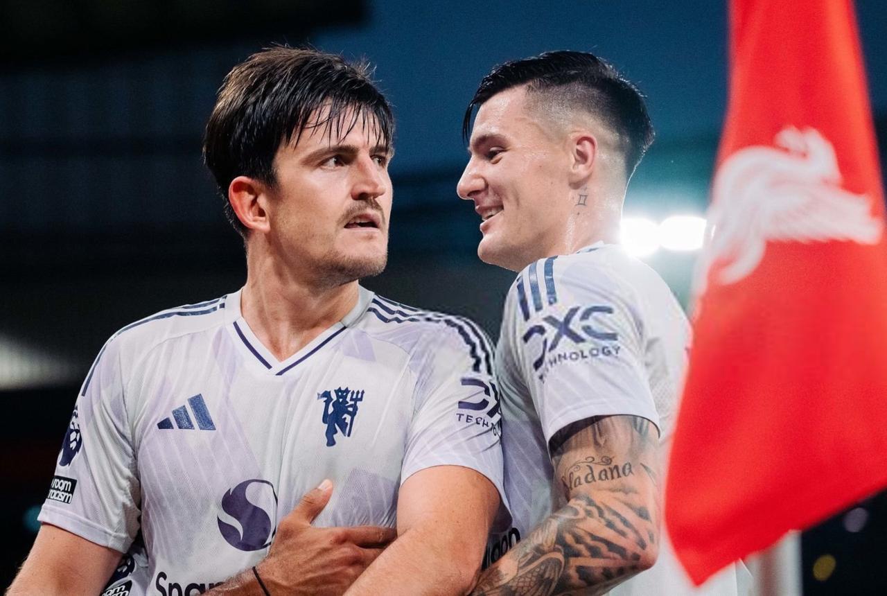 曼联伤病更新：🔴哈里·马奎尔的缺阵时间将比预期更长。🔴本杰明·塞斯科仍然