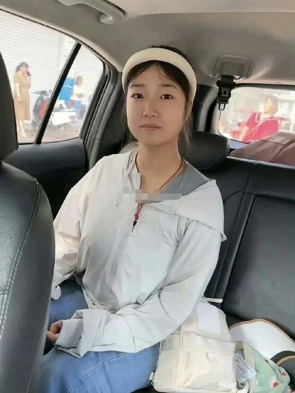 去时十五六，回来五六十，真是热涨冷缩啊！朋友发朋友圈说他的女儿暑假去军训了几