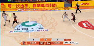 复兴号高铁！CBA山东击溃广东，高诗岩15分+3板+6助+4断，9中4，数据漂亮