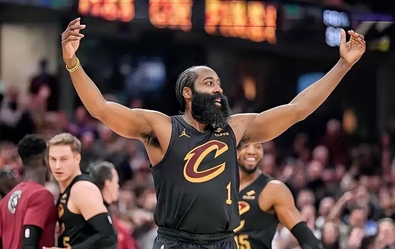 骑士122-113力克爵士，看看骑士球员的数据和正负值，谁是球队赢球的头号功臣！