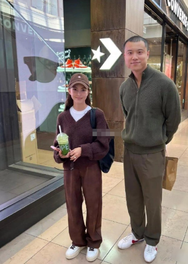 忽然就懂周杰伦了，感觉昆凌个头不高！​​​