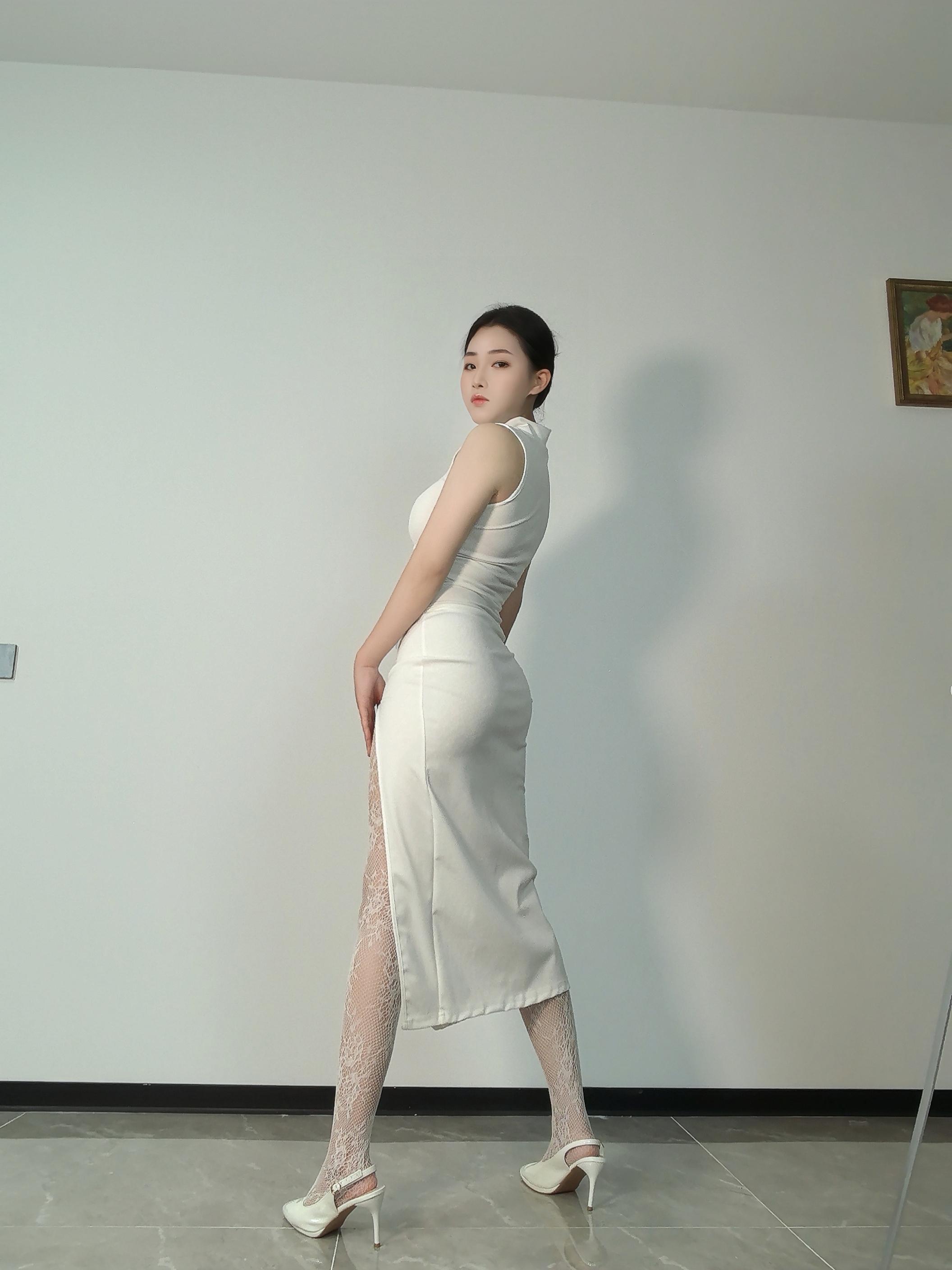 姐姐对你呢 是想完全占有。