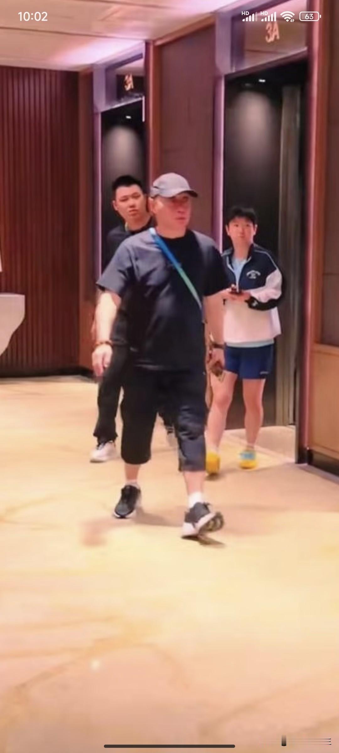 笑死我了！莎莎来到长沙以后，杨广第全程陪同，姚瑞轩瞬间不香了！杨广第对莎莎的