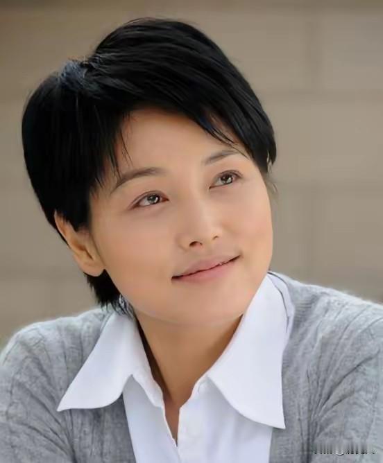粉红女郎“男人婆”张延，2005年怀孕报喜遭冷脸，真相藏尽婚姻大智慧200