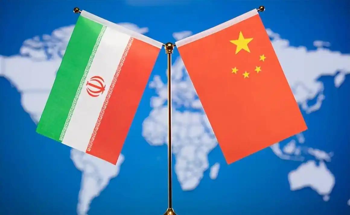 主动求助中国，伊朗很慌 11月5日，王毅外长同伊朗外长阿拉格齐通电话，双方就