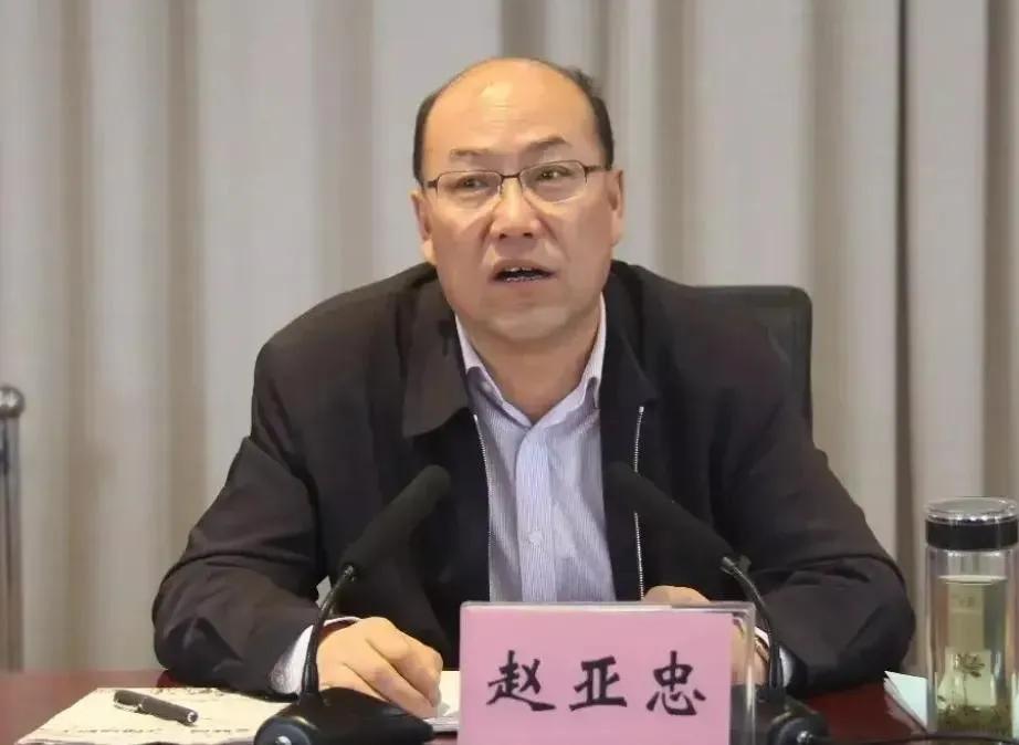 新疆：从技术员到副师长的蜕变2025年5月13日，新疆生产建设再次传出消息，