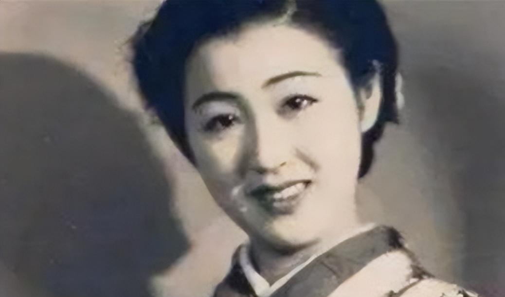 1945年，中国远征军在缅甸意外俘获十余名日军溃兵，团长原欲处决所有战俘，然而战