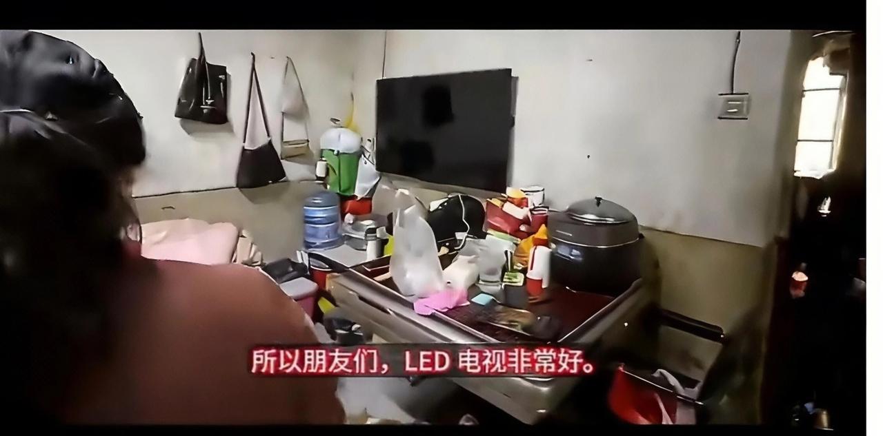 印度网红探访中国“贫民窟”引争议，现实景象颠覆认知印度网红探访中国一处老旧