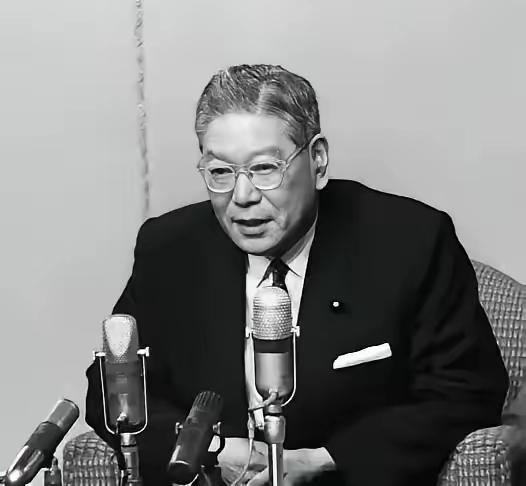 1963年10月8日，身在台湾的蒋介石接到一封十万火急的电报，电报里表示，中国大