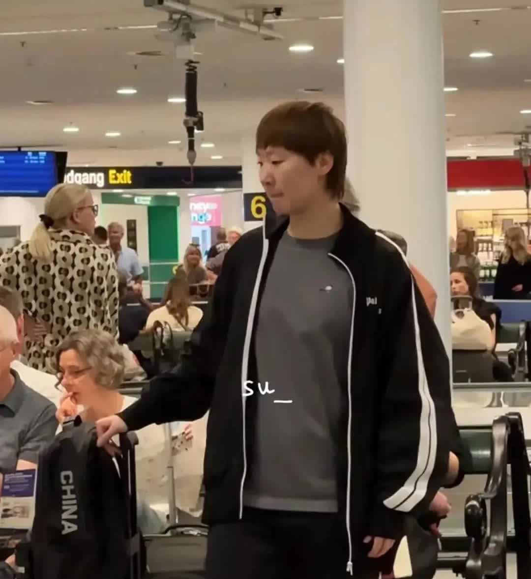 现在全网最佩服的人应该就是王曼昱了吧？她让人佩服不是因为赢了比赛也不是保持了