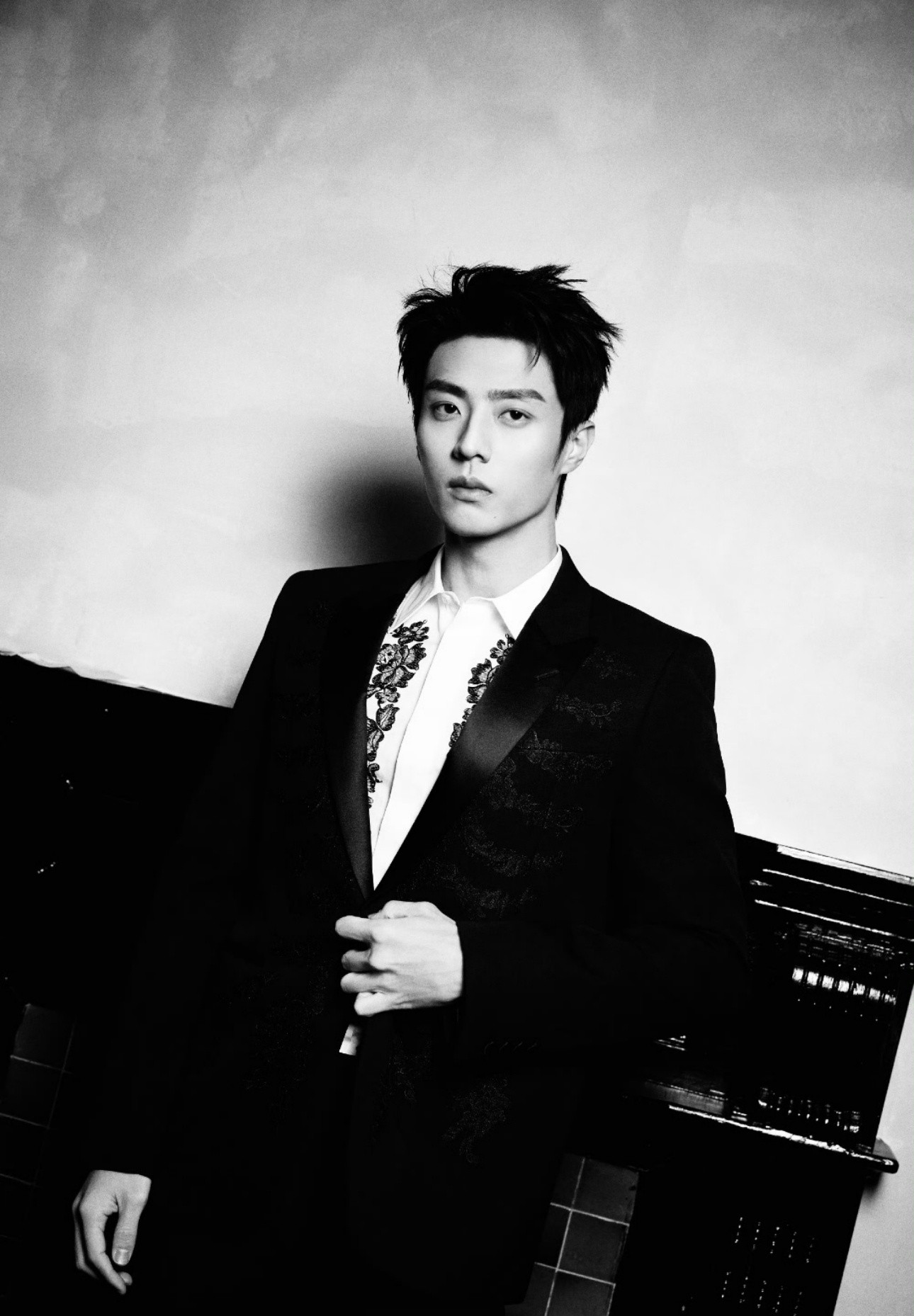 是陈靖可亲自选的出发图嘛～超优雅的贵公子